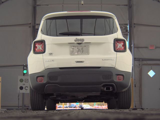 Used 2022 Jeep Renegade Limited AWD/4WD image 3