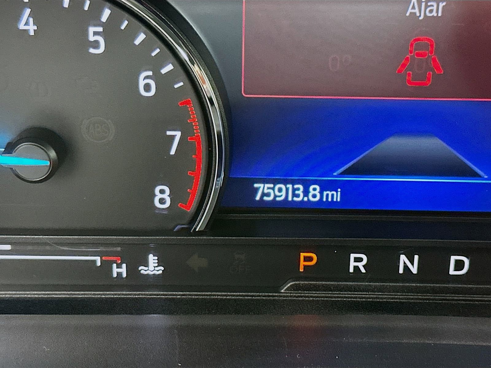 Used 2022 Ford Explorer XLT AWD/4WD image 13