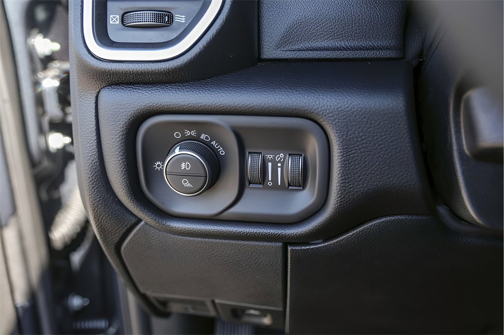 Used 2025 RAM 3500 Laramie w/ Sport Appearance Package image 17