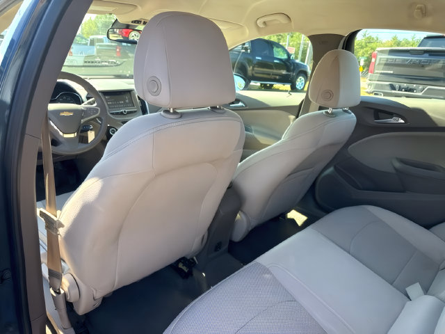 Used 2018 Chevrolet Cruze LT FWD image 16