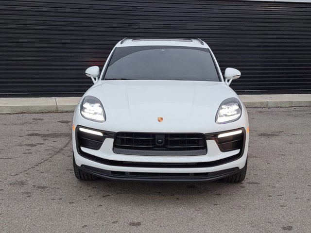 Certified 2023 Porsche Macan image 10