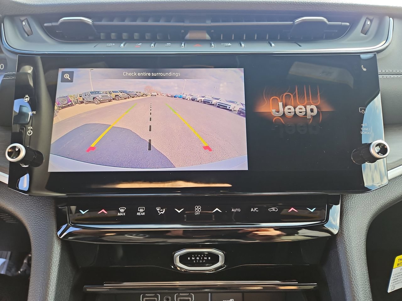 New 2026 Jeep Grand Cherokee Altitude AWD/4WD image 24
