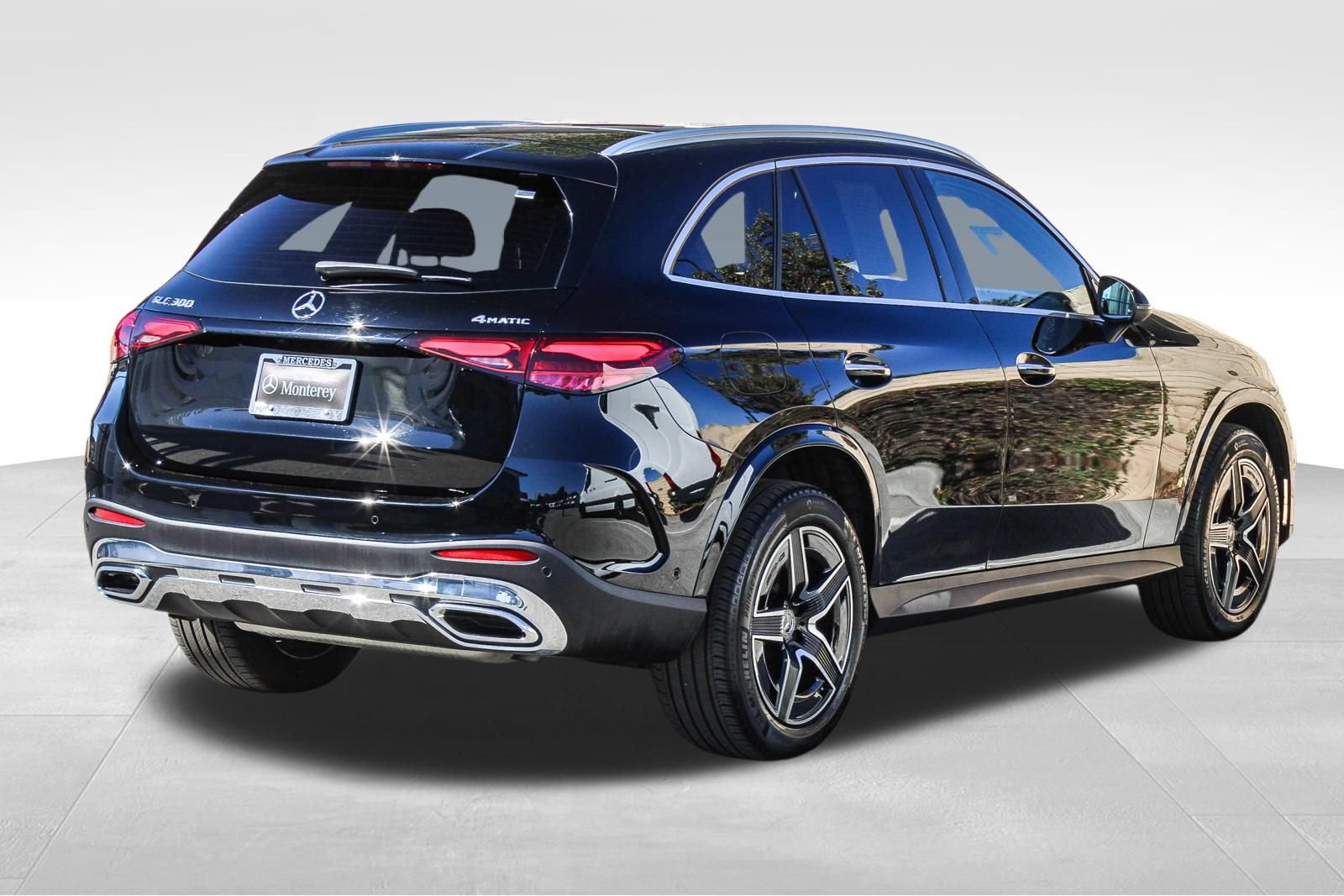 Certified 2026 Mercedes-Benz GLC 300 4MATIC image 9