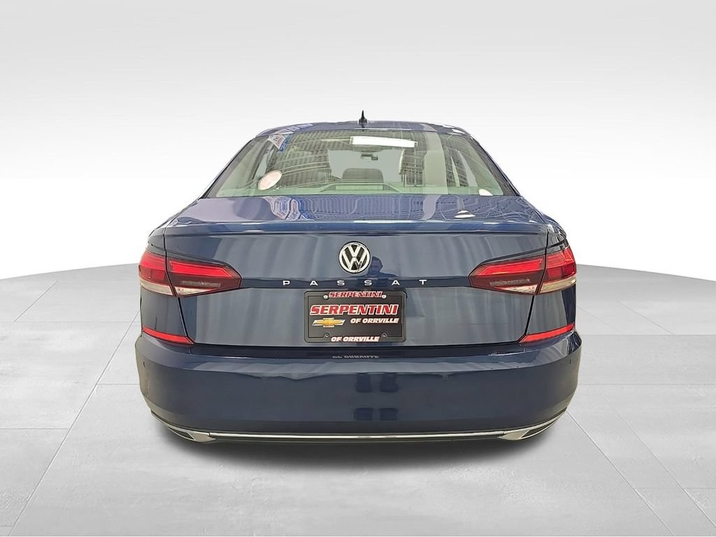 Used 2020 Volkswagen Passat 2.0T SEL FWD image 8