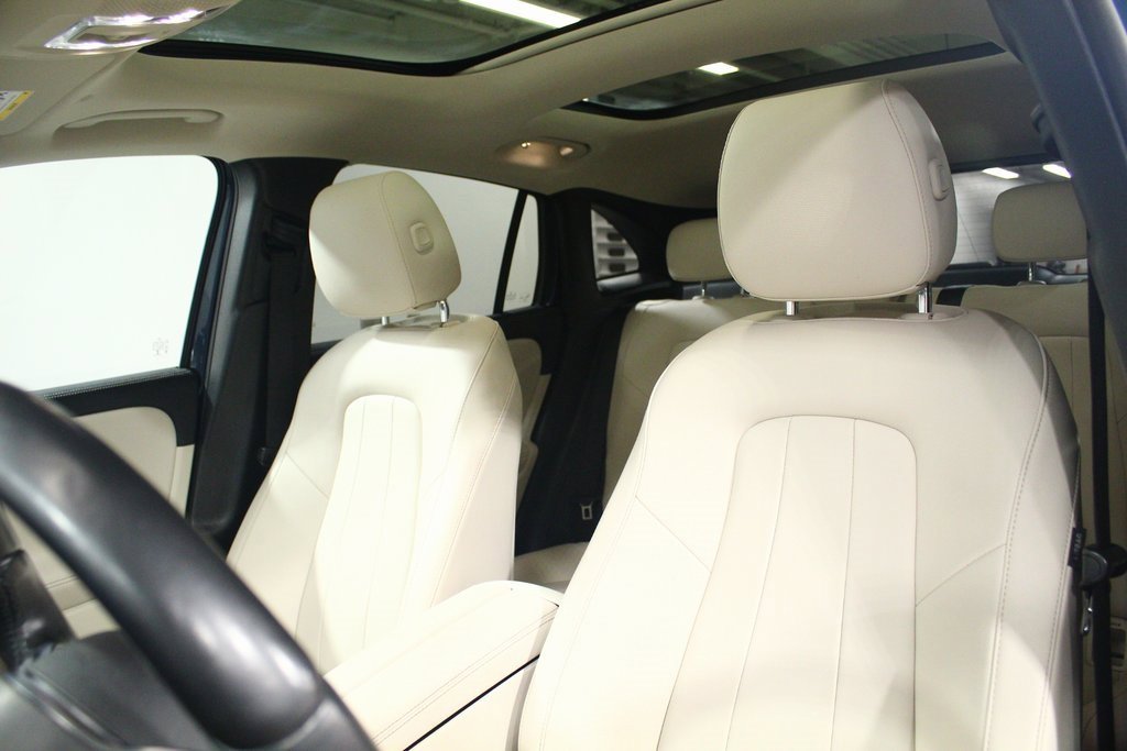 Used 2022 Mercedes-Benz GLA 250 4MATIC image 17