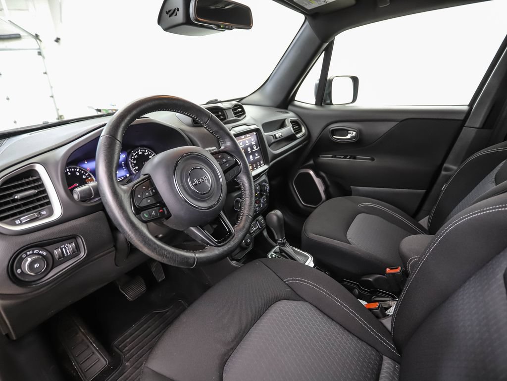 Used 2021 Jeep Renegade Latitude AWD/4WD image 10