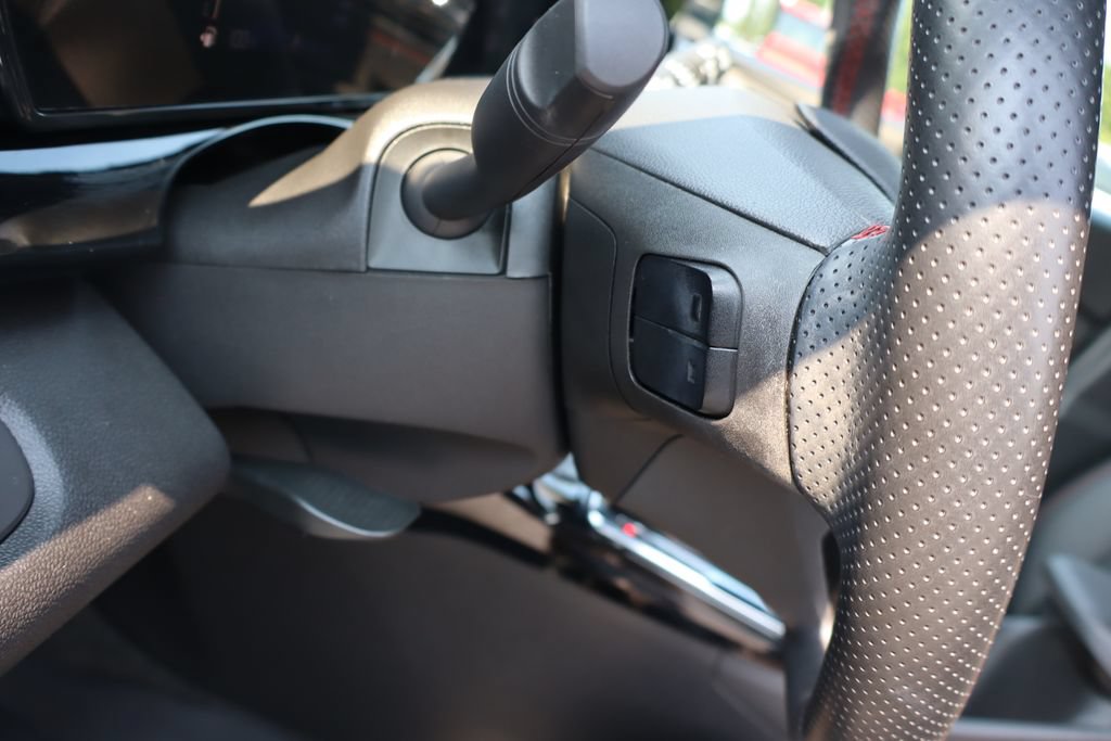 Used 2024 Chevrolet Trax RS w/ Driver Confidence Package FWD image 10