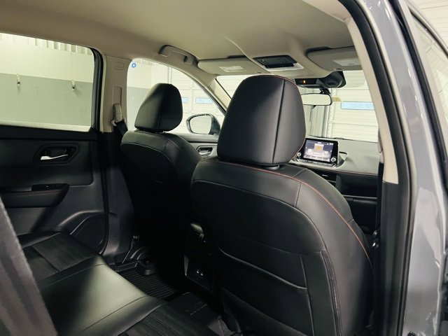 New 2026 Nissan Rogue SV image 25