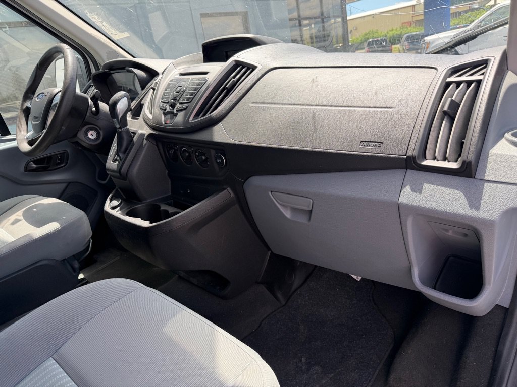 Used 2017 Ford Transit 150 XLT RWD image 21