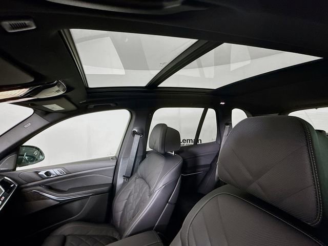 Used 2026 BMW X5 xDrive40i w/ Climate Comfort Package image 22