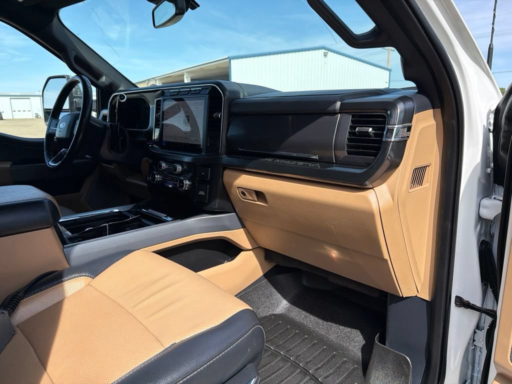Used 2024 Ford F350 Lariat w/ Chrome Package AWD/4WD image 22