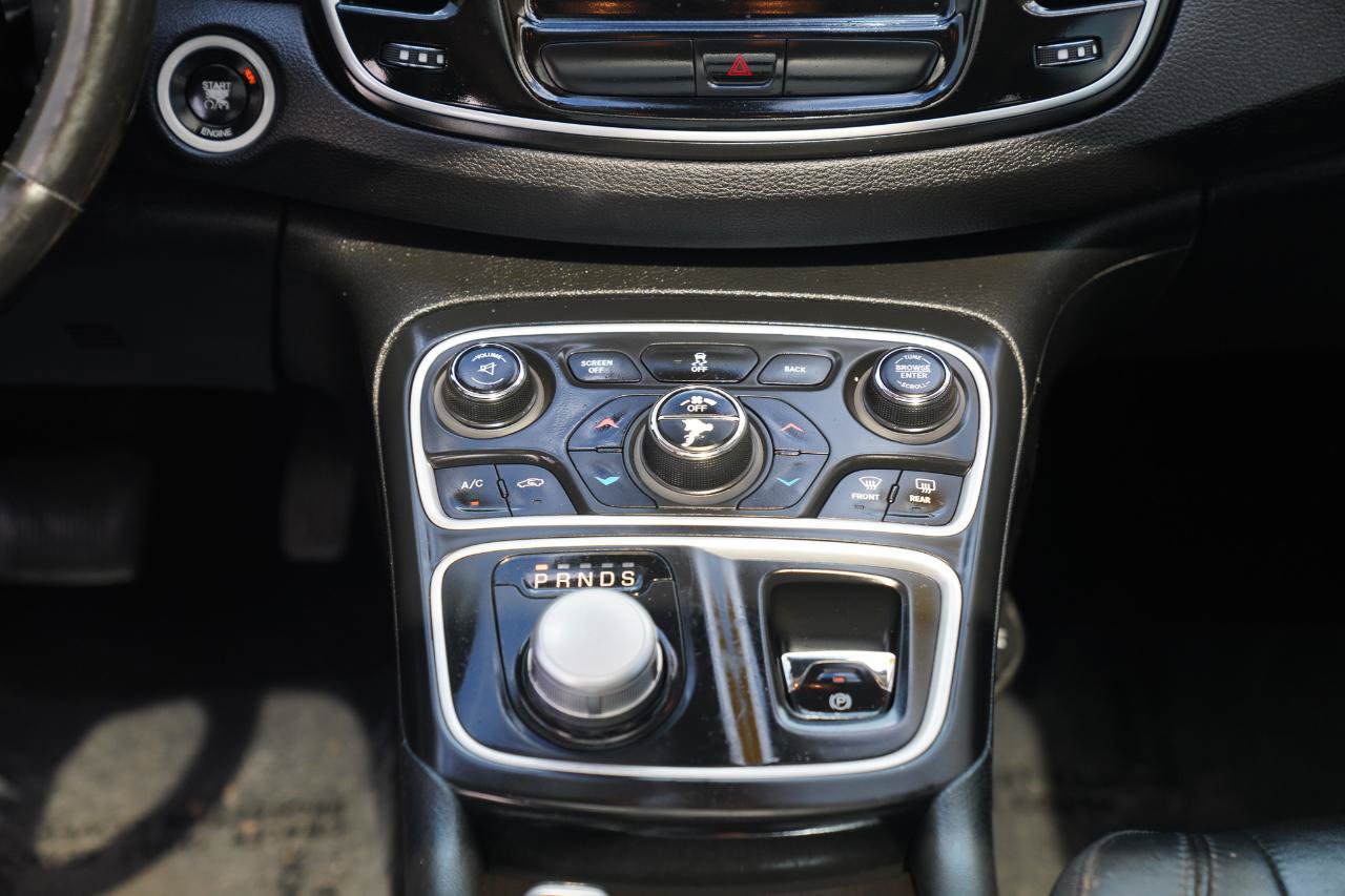 Used 2016 Chrysler 200 C w/ Sun & Sound Group FWD image 29
