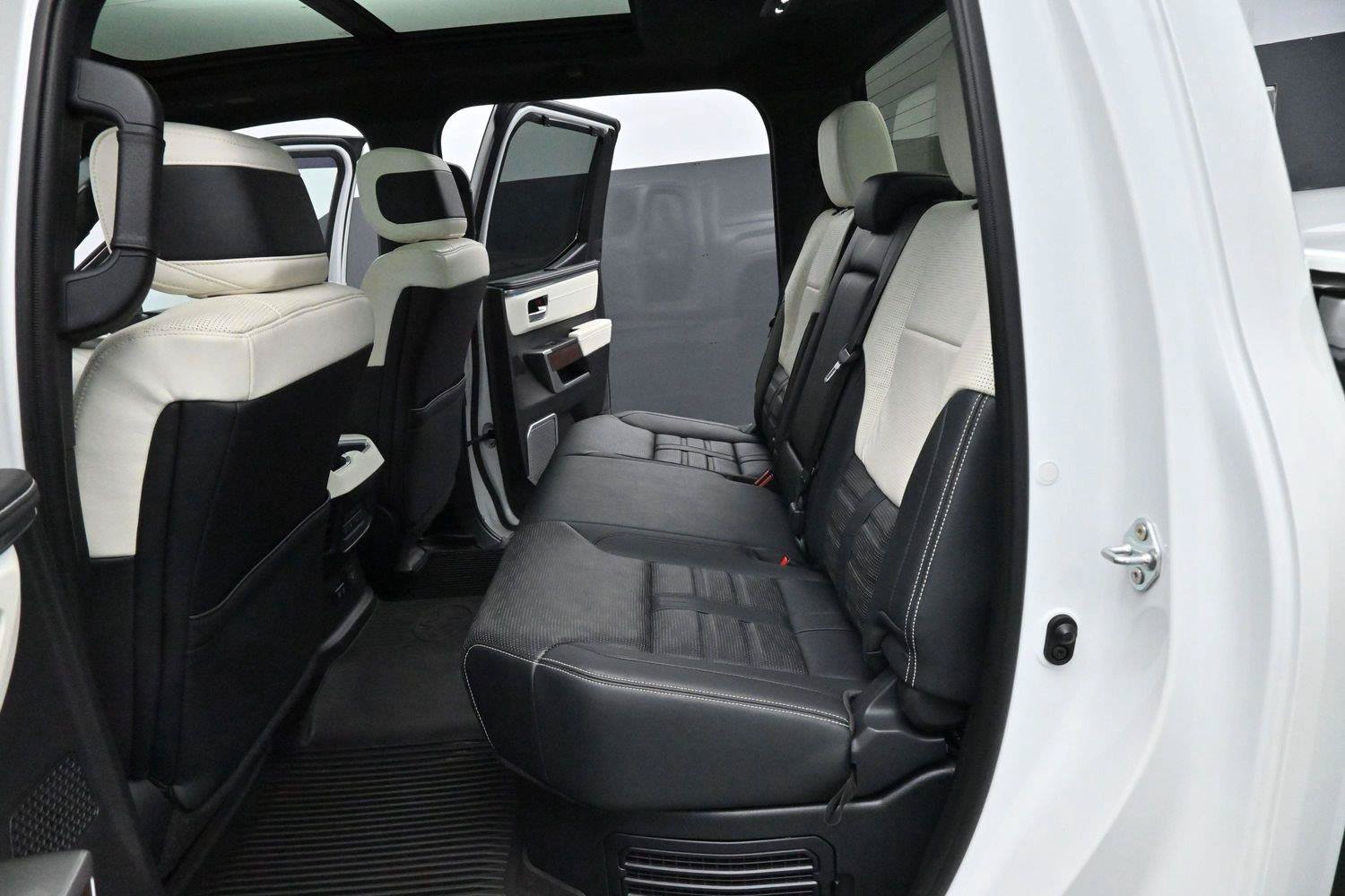 Used 2023 Toyota Tundra Capstone AWD/4WD image 33