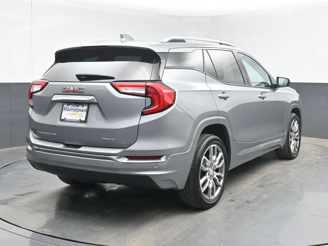 Used 2023 GMC Terrain Denali w/ Denali Premium Package AWD/4WD image 14