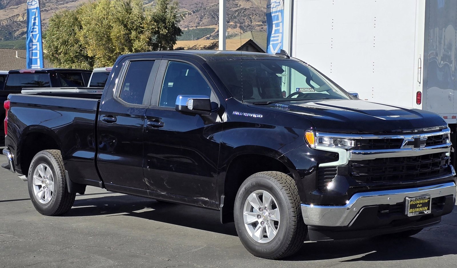 Used 2025 Chevrolet Silverado 1500 LT w/ Safety Package RWD image 3