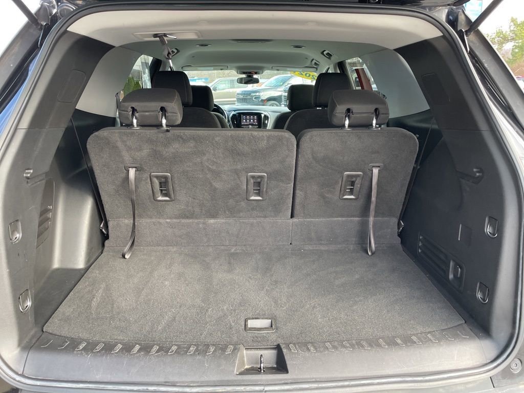 Used 2021 Chevrolet Traverse LT image 48