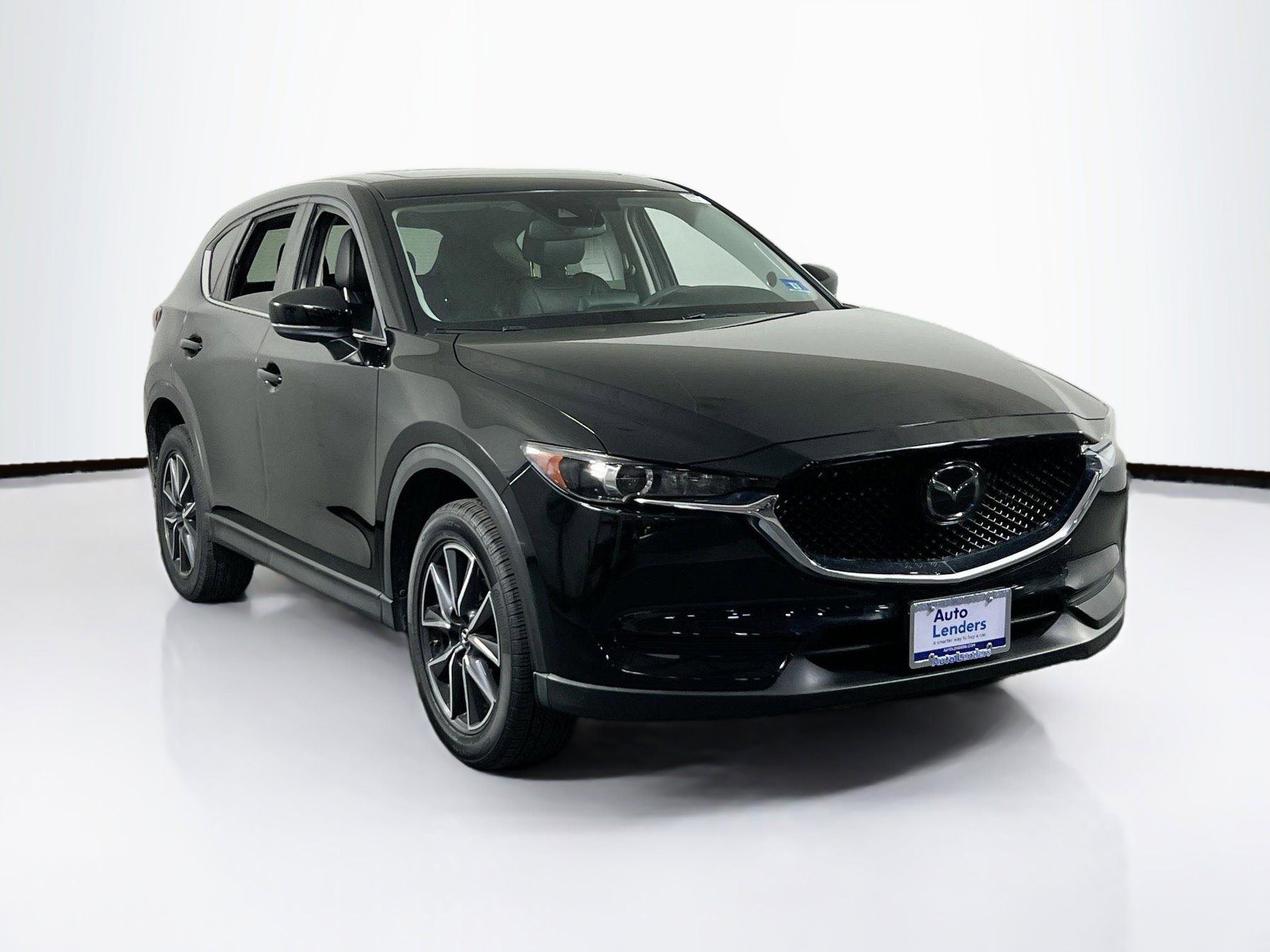 Used 2018 MAZDA CX-5 Touring w/ Preferred Equipment Package AWD/4WD image 3