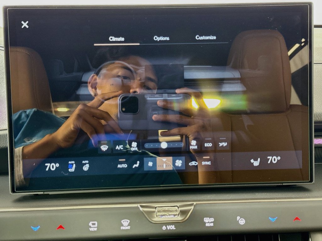 New 2026 Lexus ES 350e w/ Cold Area Package FWD image 14