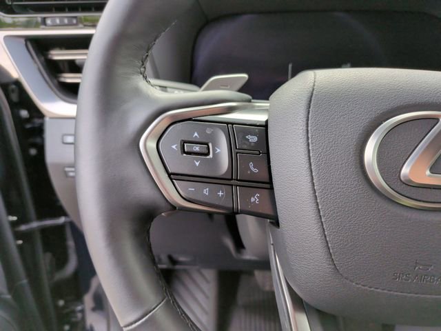 Used 2025 Lexus GX 550 w/ Accessory Package (2T) AWD/4WD image 17