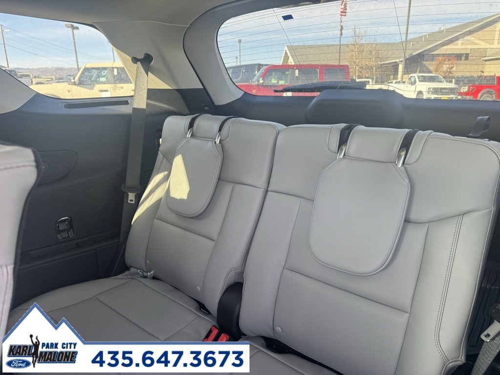 New 2026 Ford Explorer Active w/ Active Comfort Package image 19