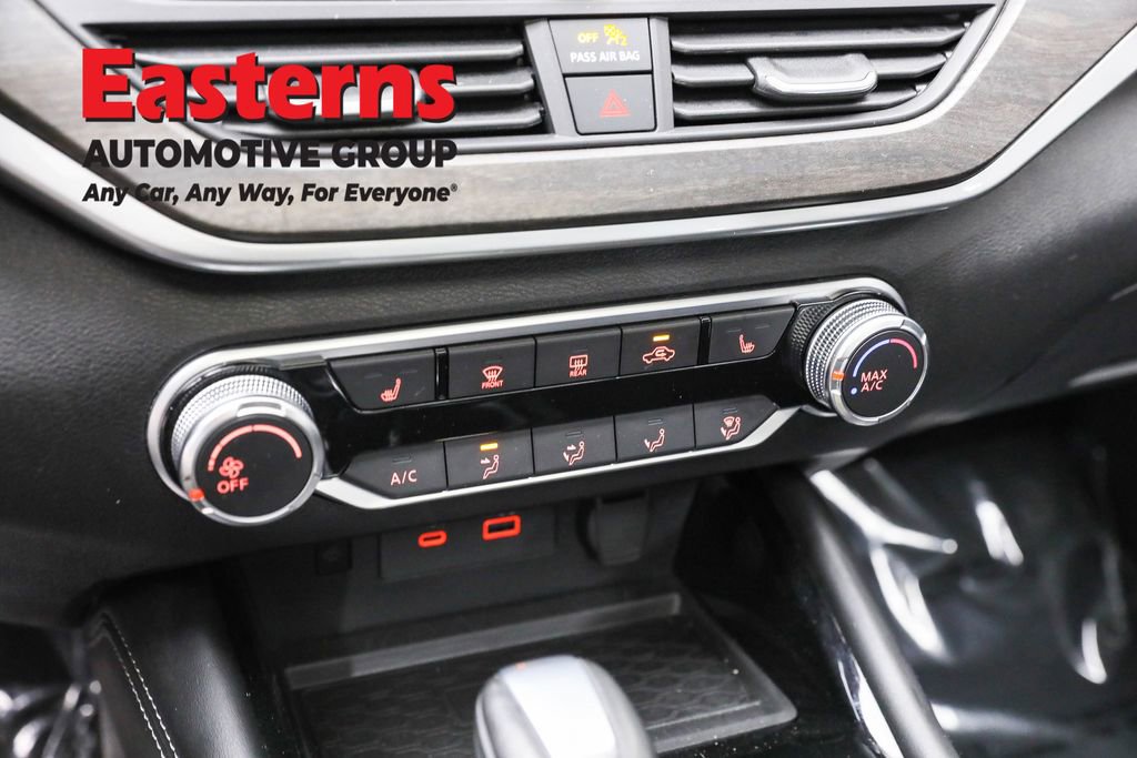 Used 2023 Nissan Altima 2.5 SV w/ SV Premium Package image 20