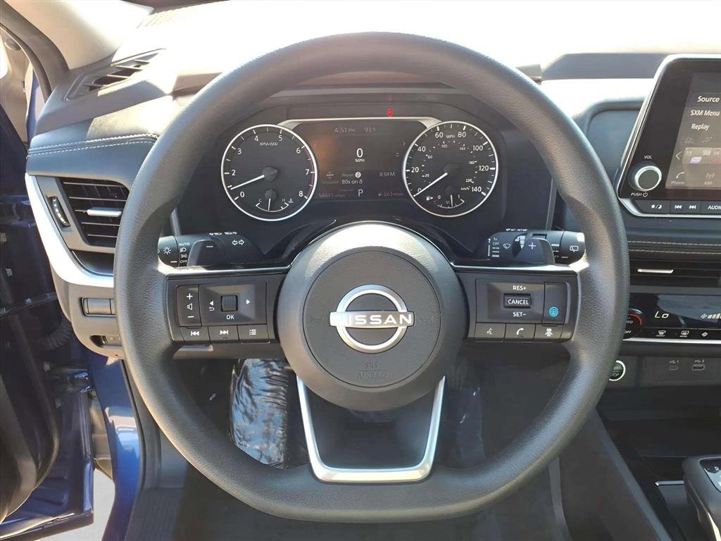 Used 2023 Nissan Rogue SV image 19