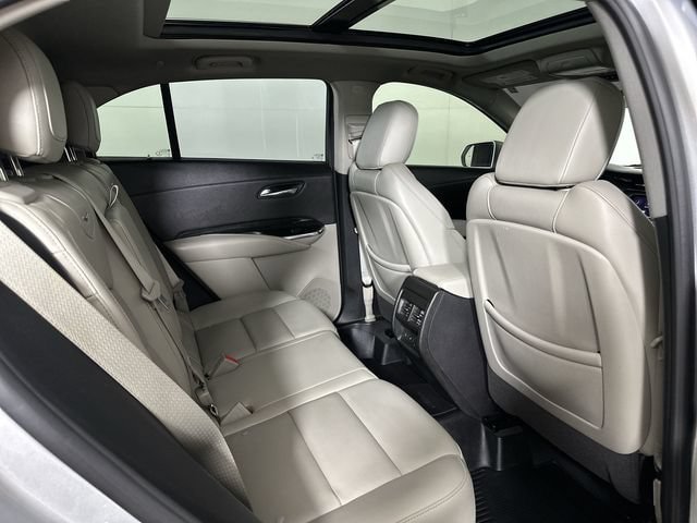 Used 2021 Cadillac XT4 Premium Luxury w/ Cold Weather Package FWD image 28