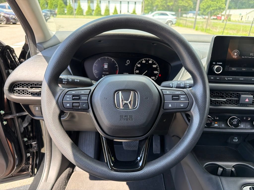 Used 2025 Honda HR-V LX image 15