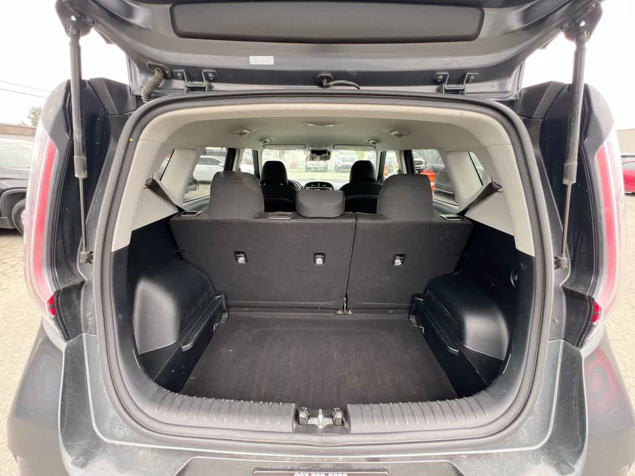 Used 2024 Kia Soul LX w/ Option Group 015 FWD image 26