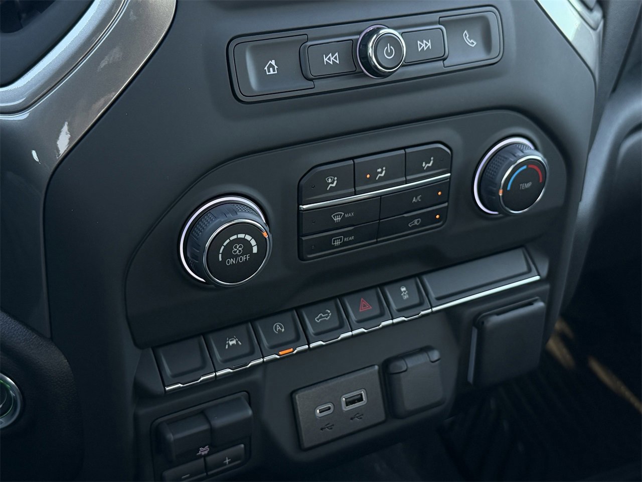 New 2026 Chevrolet Silverado 1500 Custom w/ LPO, Dark Essentials Package image 16