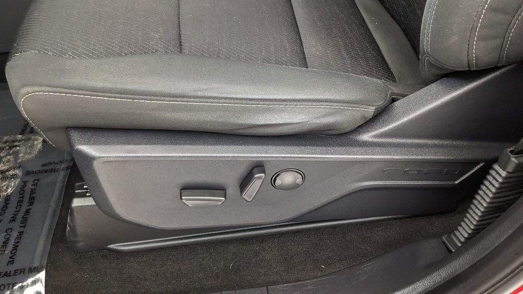 Certified 2022 Ford F150 XLT w/ Equipment Group 302A High image 27