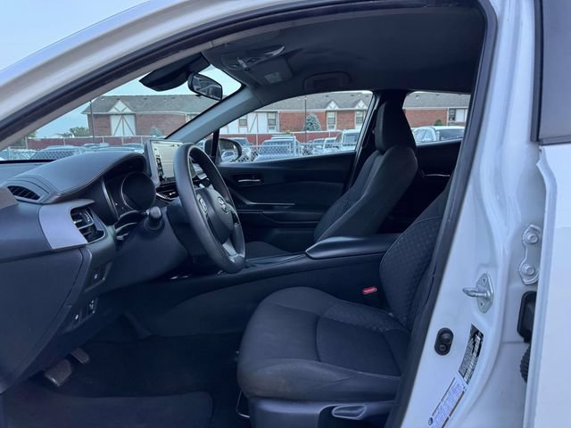 Used 2021 Toyota C-HR LE FWD image 20