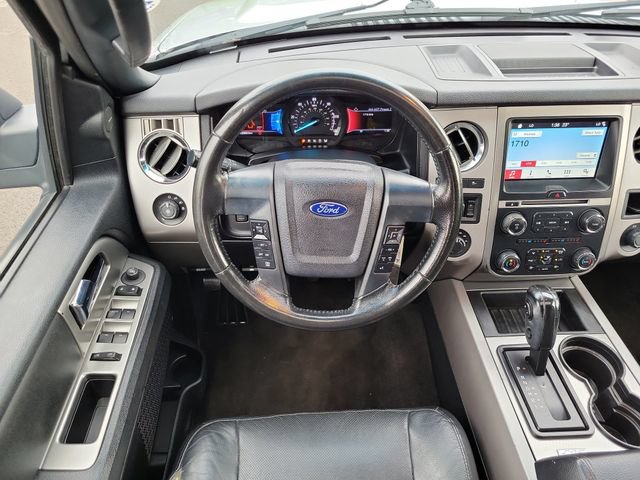 Used 2017 Ford Expedition XLT w/ Equipment Group 201A AWD/4WD image 30