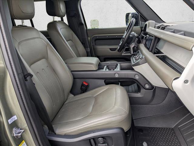 Used 2020 Land Rover Defender 110 HSE image 24