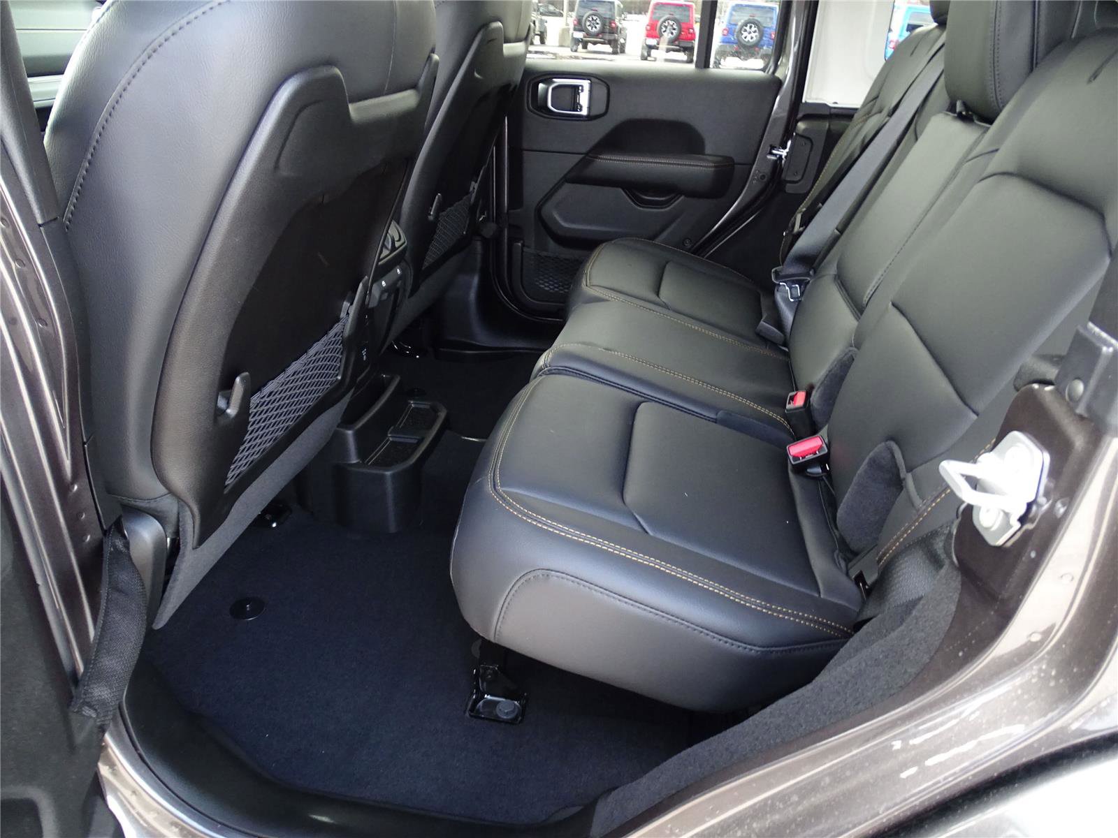 New 2025 Jeep Wrangler Sahara w/ Safety Group image 19