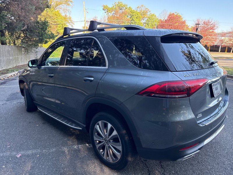 Used 2021 Mercedes-Benz GLE 350 4MATIC image 4