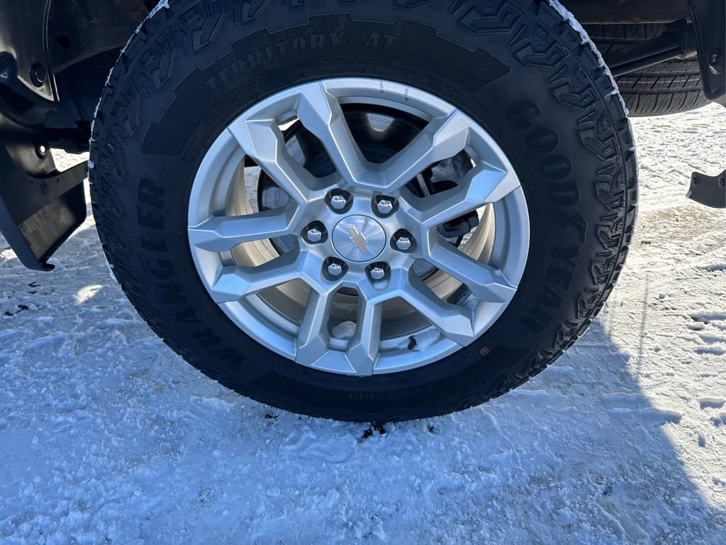 Used 2023 Chevrolet Silverado 1500 LT image 23
