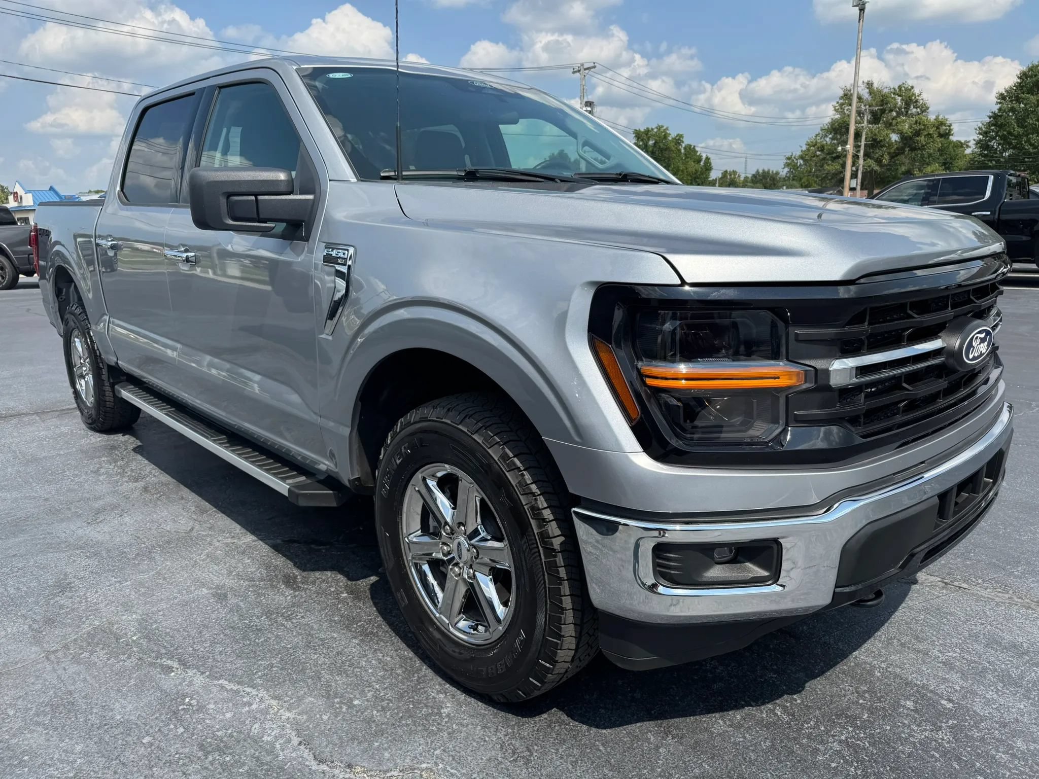 Used 2025 Ford F150 XLT w/ Equipment Group 301A Standard AWD/4WD image 11