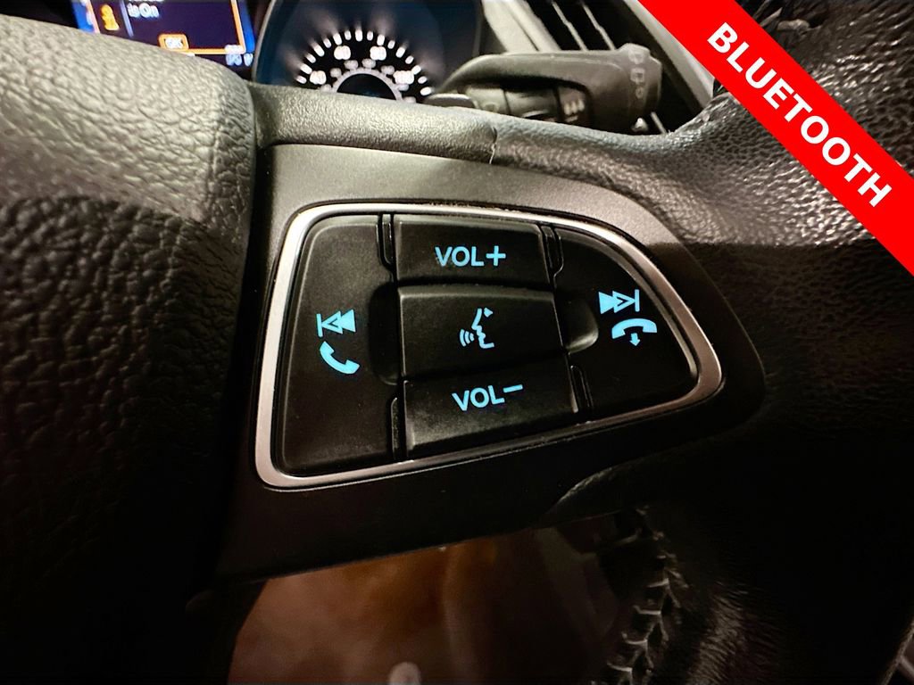 Used 2018 Ford Escape SE w/ SE Sport Appearance Package image 31