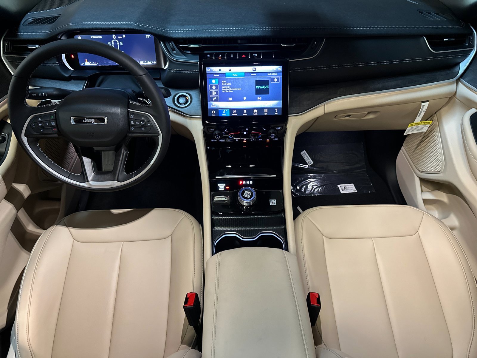 New 2025 Jeep Grand Cherokee L Limited image 12