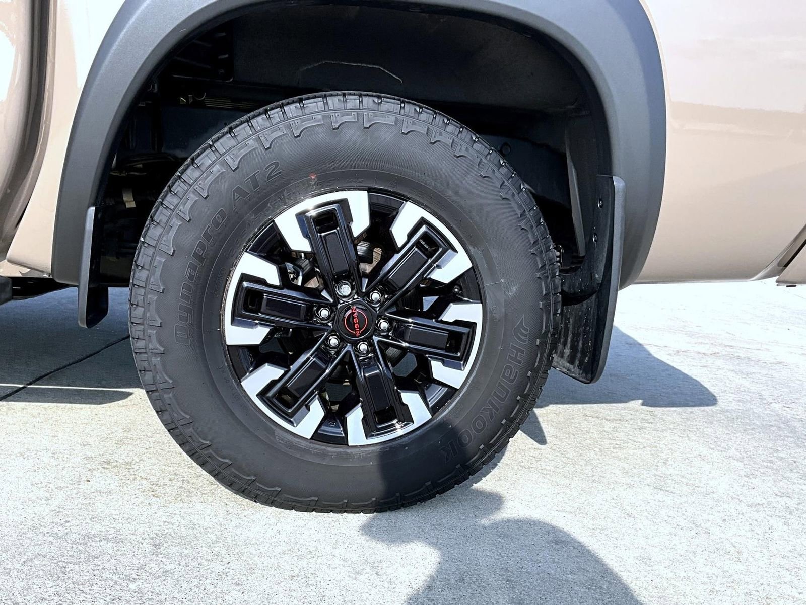 Used 2024 Nissan Frontier PRO-4X w/ Off-Road Protection Package image 22