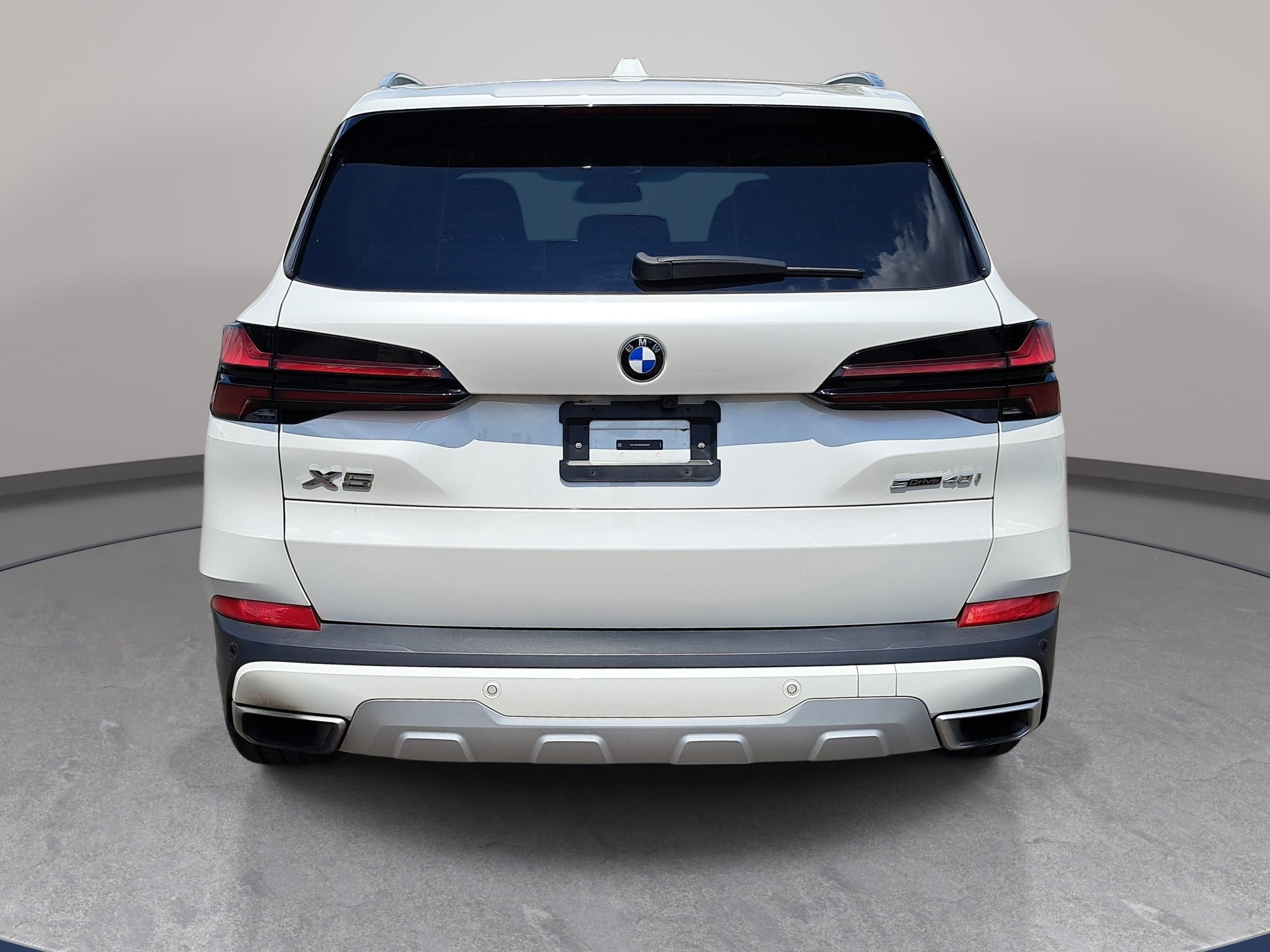 Used 2025 BMW X5 sDrive40i w/ Parking Assistance Package RWD image 6