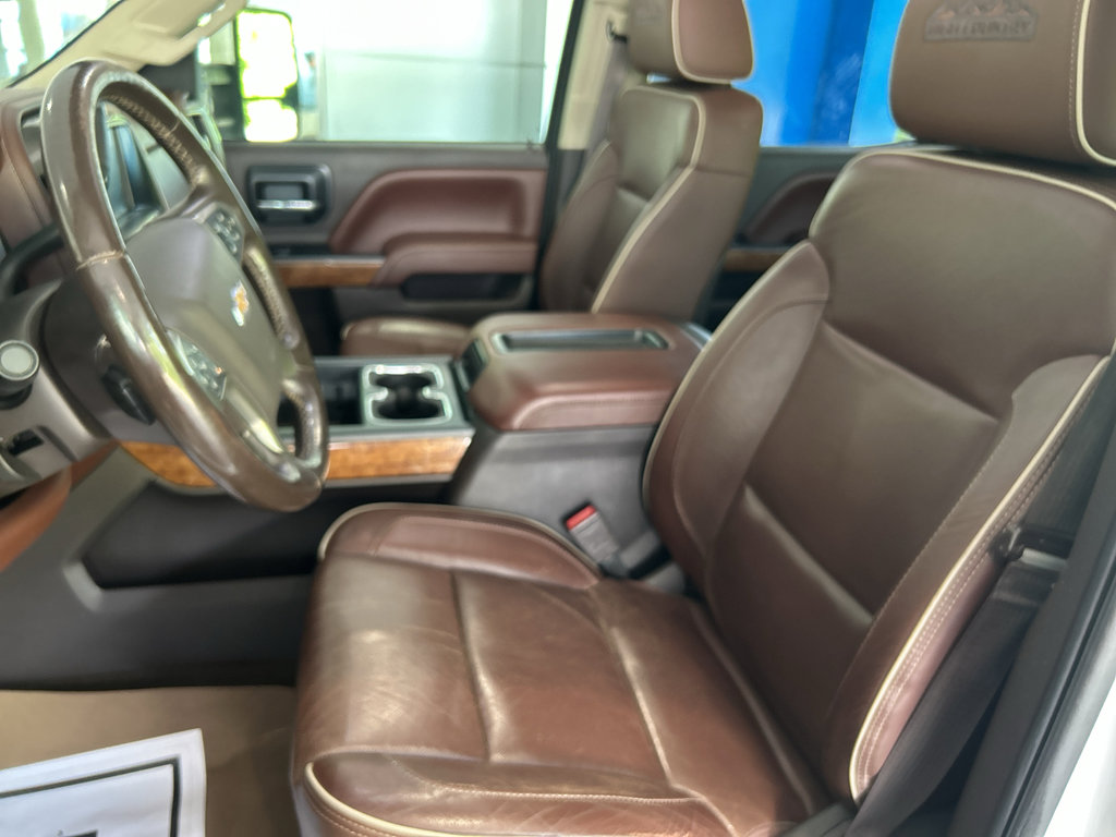 Used 2015 Chevrolet Silverado 2500 High Country w/ Duramax Plus Package image 15