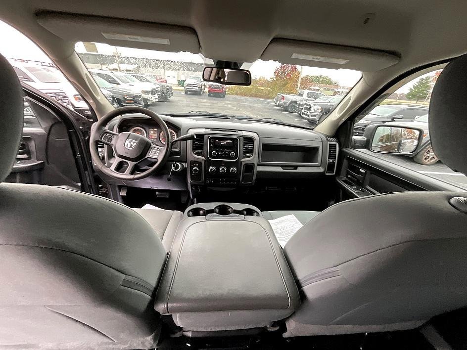 Used 2018 RAM 2500 Tradesman w/ Chrome Appearance Group image 31