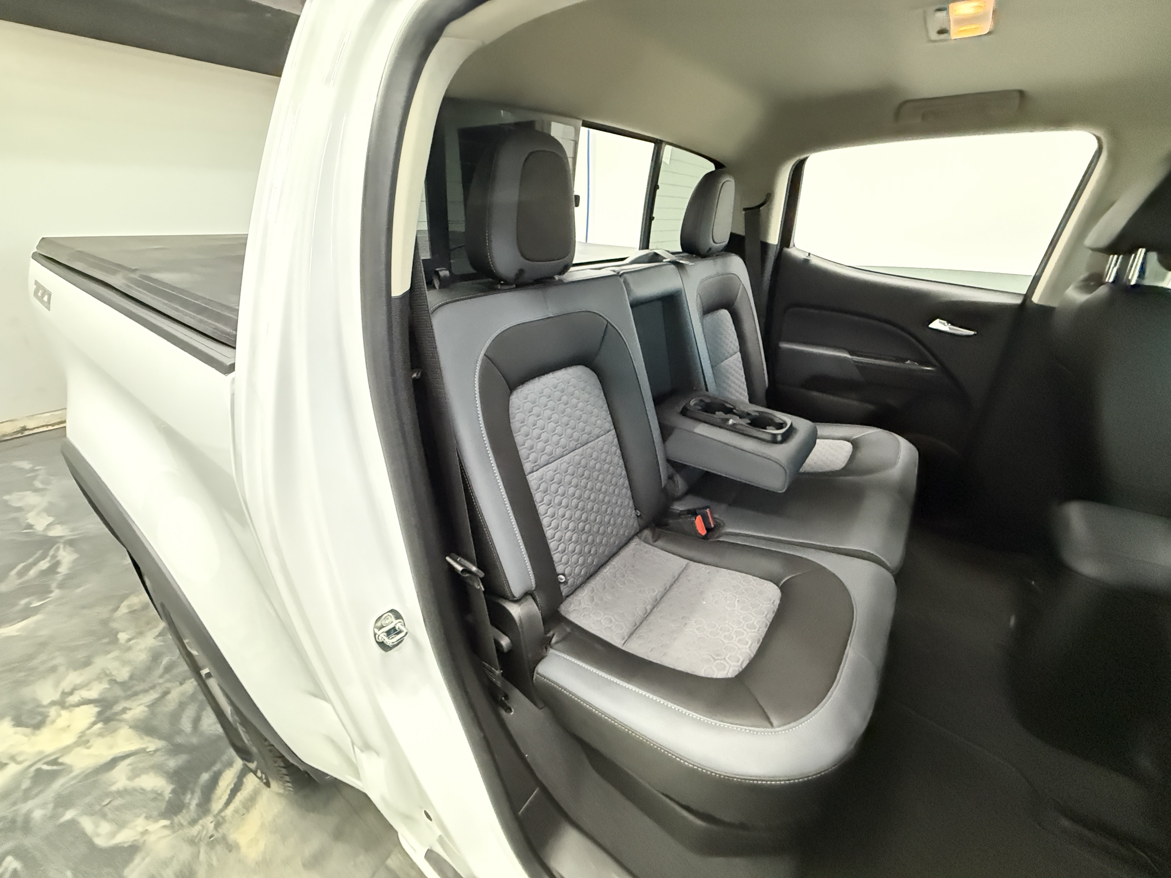 Used 2019 Chevrolet Colorado Z71 AWD/4WD image 22