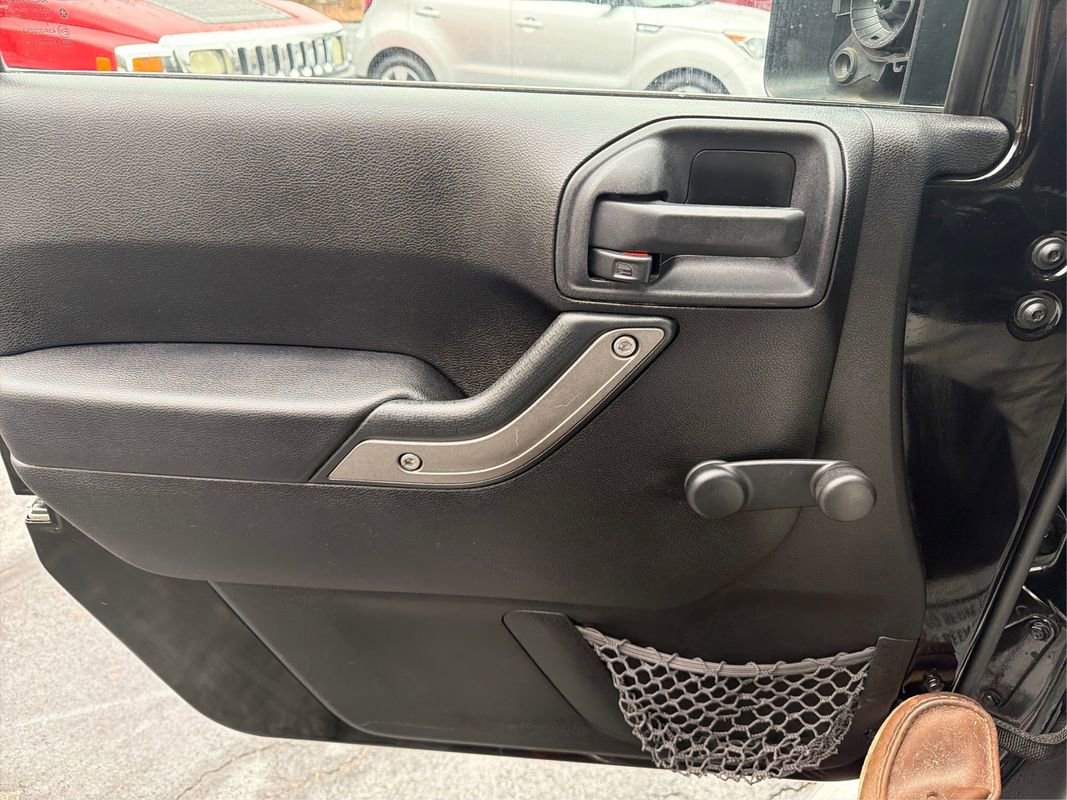 Used 2013 Jeep Wrangler Sport w/ Connectivity Group image 20