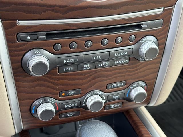 Used 2020 Nissan Pathfinder Platinum AWD/4WD image 31
