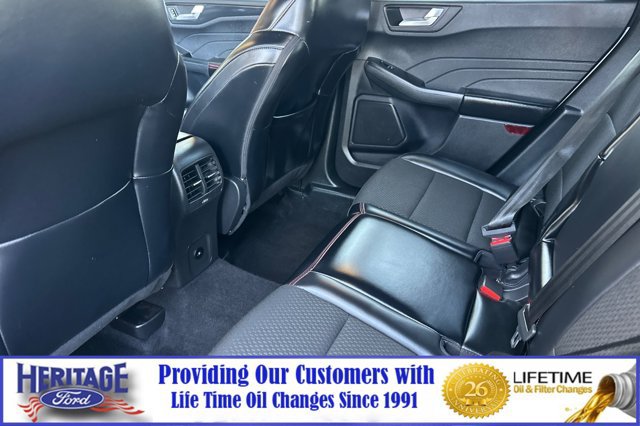 Used 2025 Ford Escape ST-Line FWD image 12