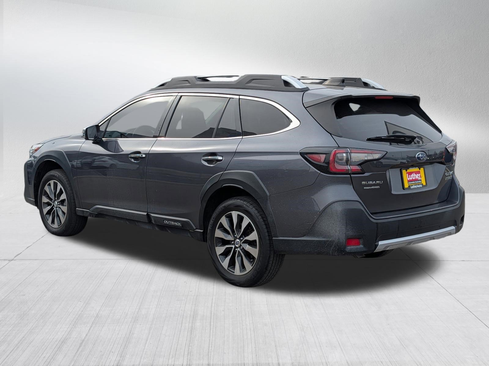 Used 2023 Subaru Outback Touring XT AWD/4WD image 5