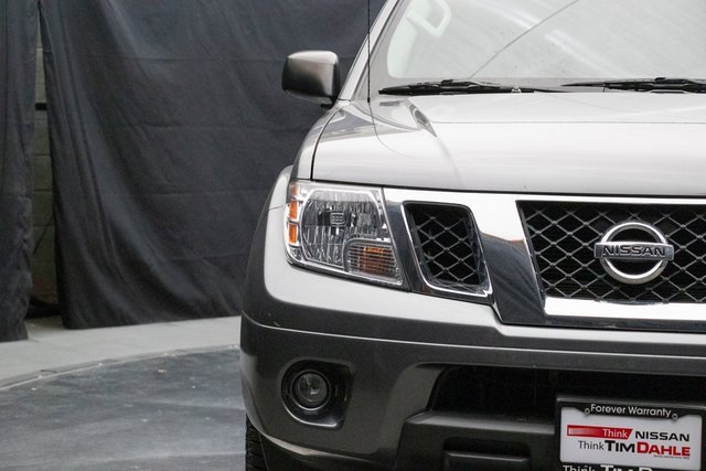Used 2020 Nissan Frontier SV image 5